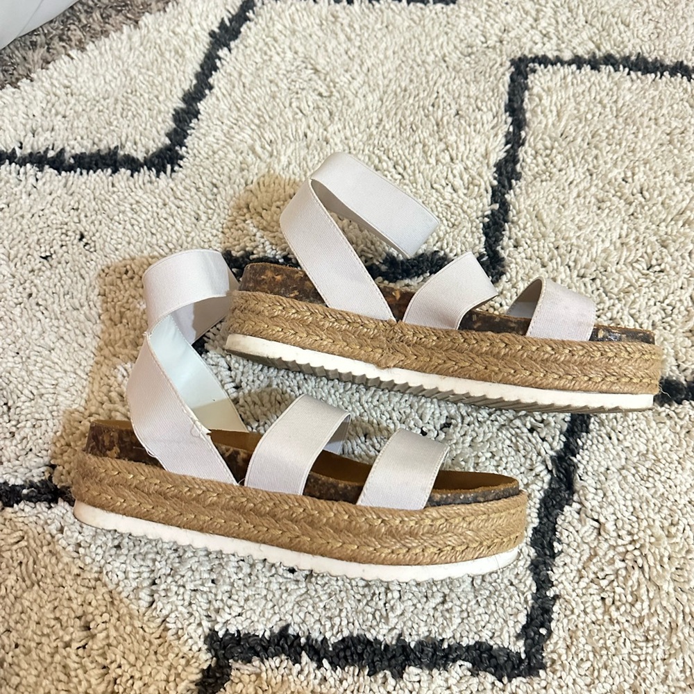 Steve Madden Women’s Jaklin Sandal
